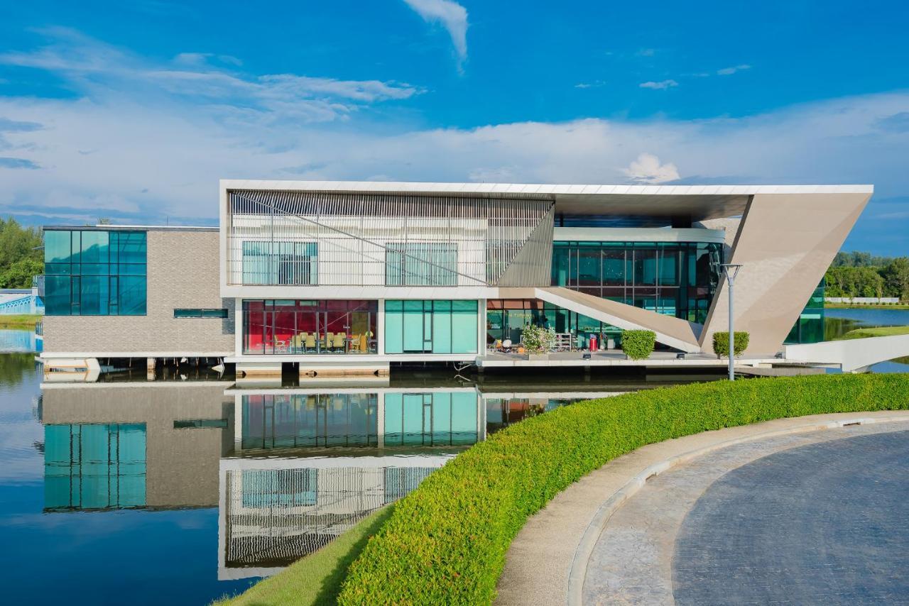 Wyndham Royal Lee Phuket Hotell Nai Yang Beach Exteriör bild