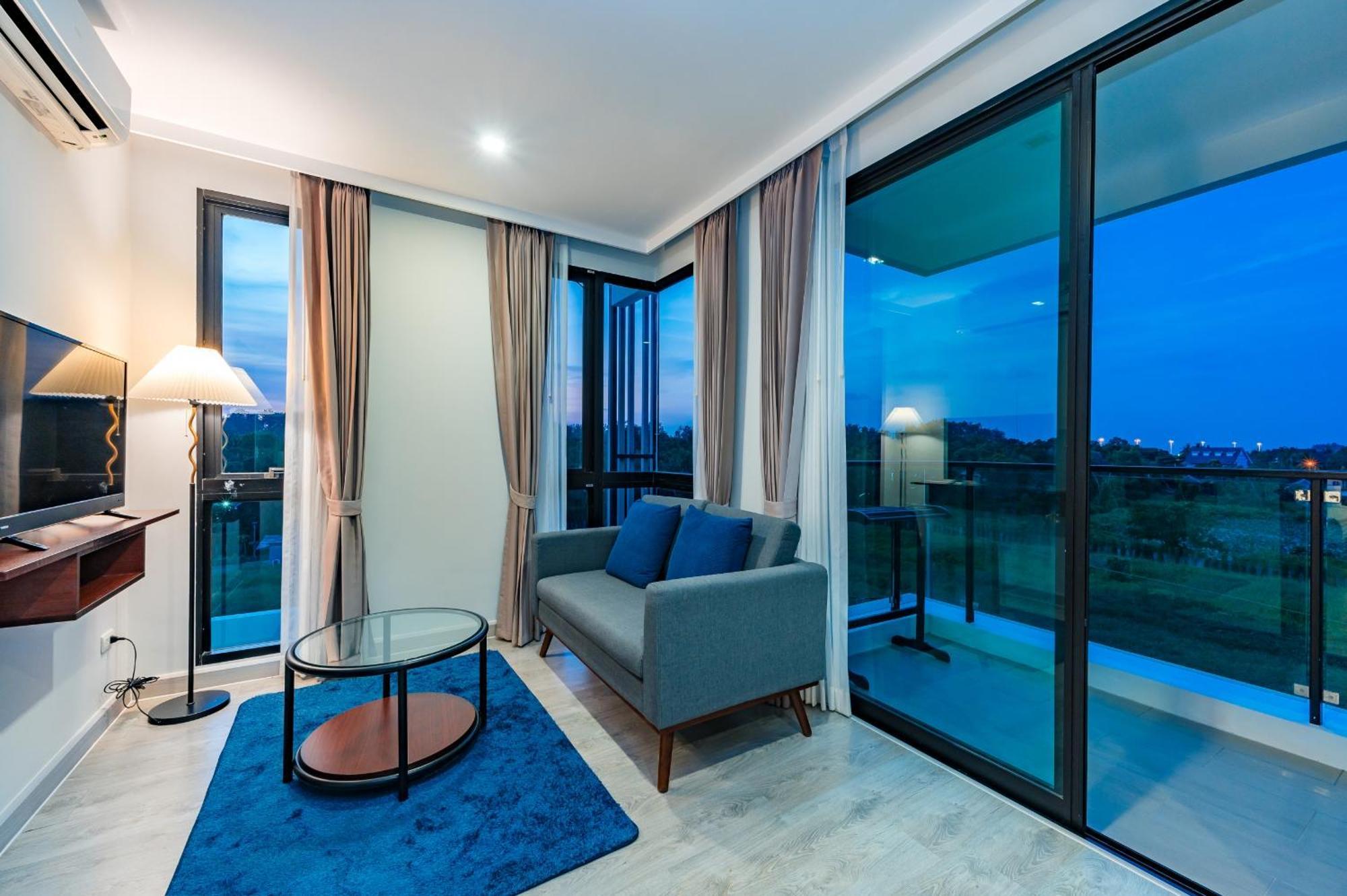 Wyndham Royal Lee Phuket Hotell Nai Yang Beach Exteriör bild